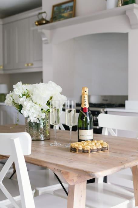 The Farmhouse At Corrstown Village Portrush Exteriör bild