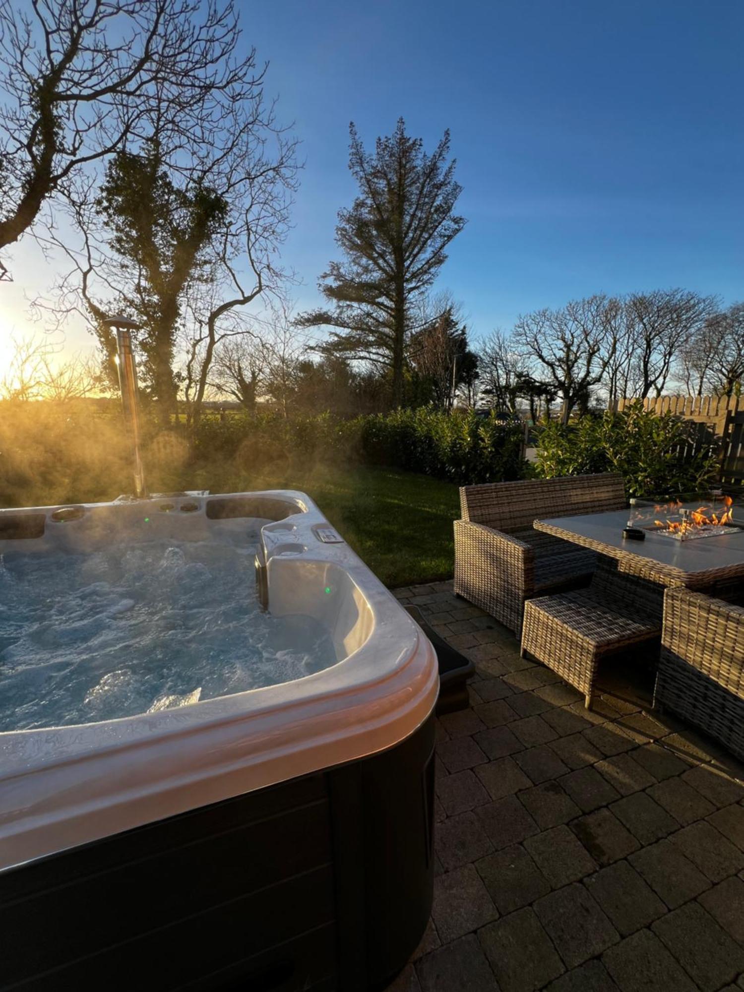 The Farmhouse At Corrstown Village Portrush Exteriör bild